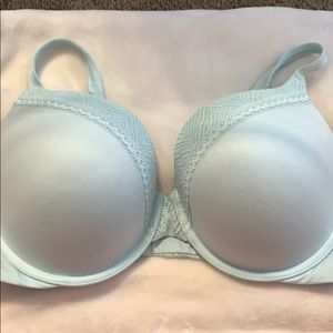 Victoria Secret body by Victoria perfect shape bra